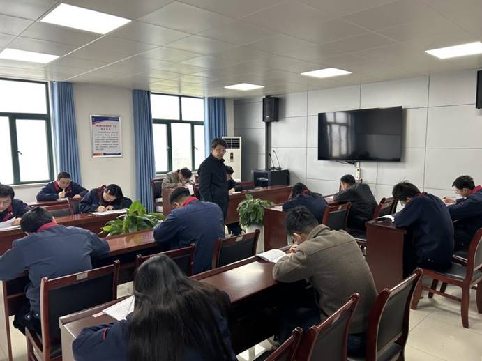 建材公司、檢測公司聯(lián)合開展管理人員業(yè)務(wù)提升考試
